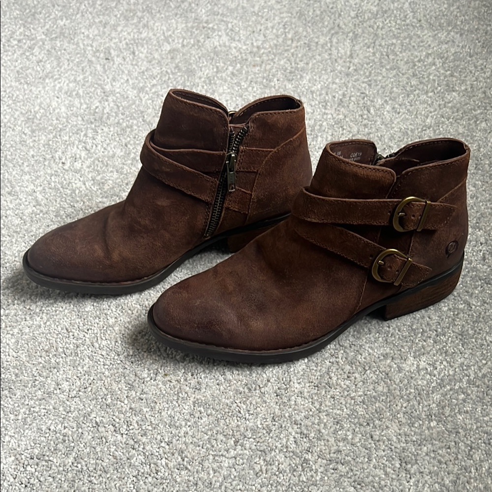 Women’s Brown Leather Ankle Boots, 7.5 M.